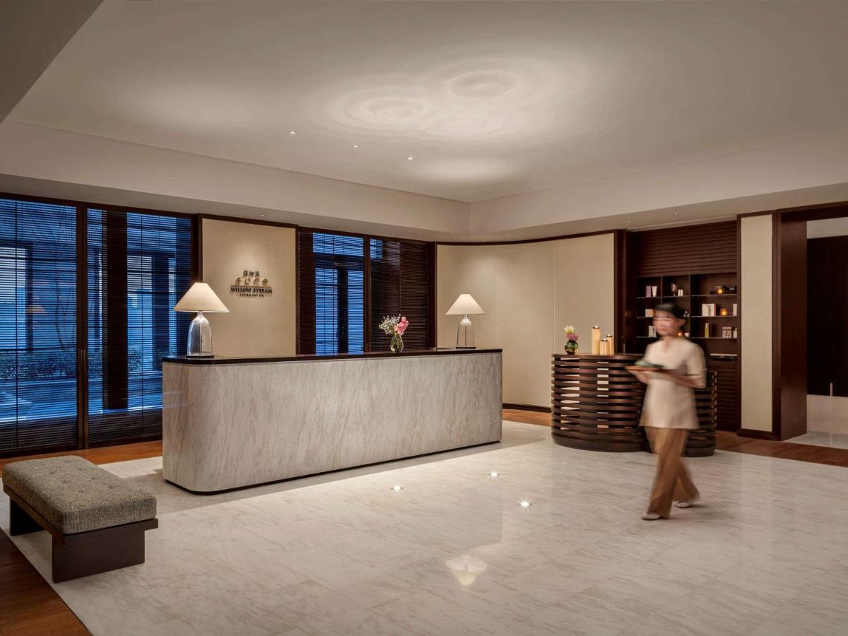 Fairmont Wuhan Bagian luar foto