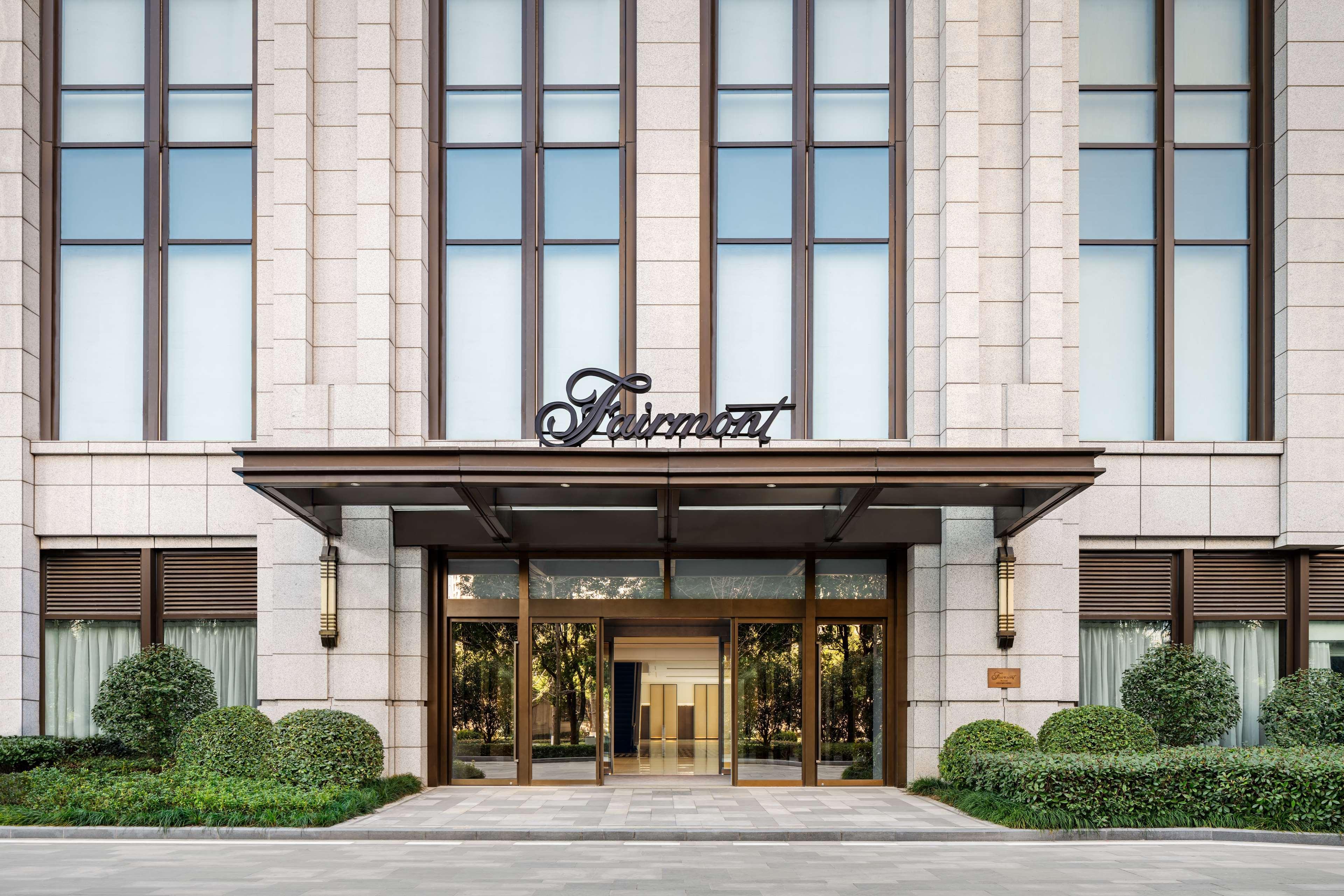 Fairmont Wuhan Bagian luar foto