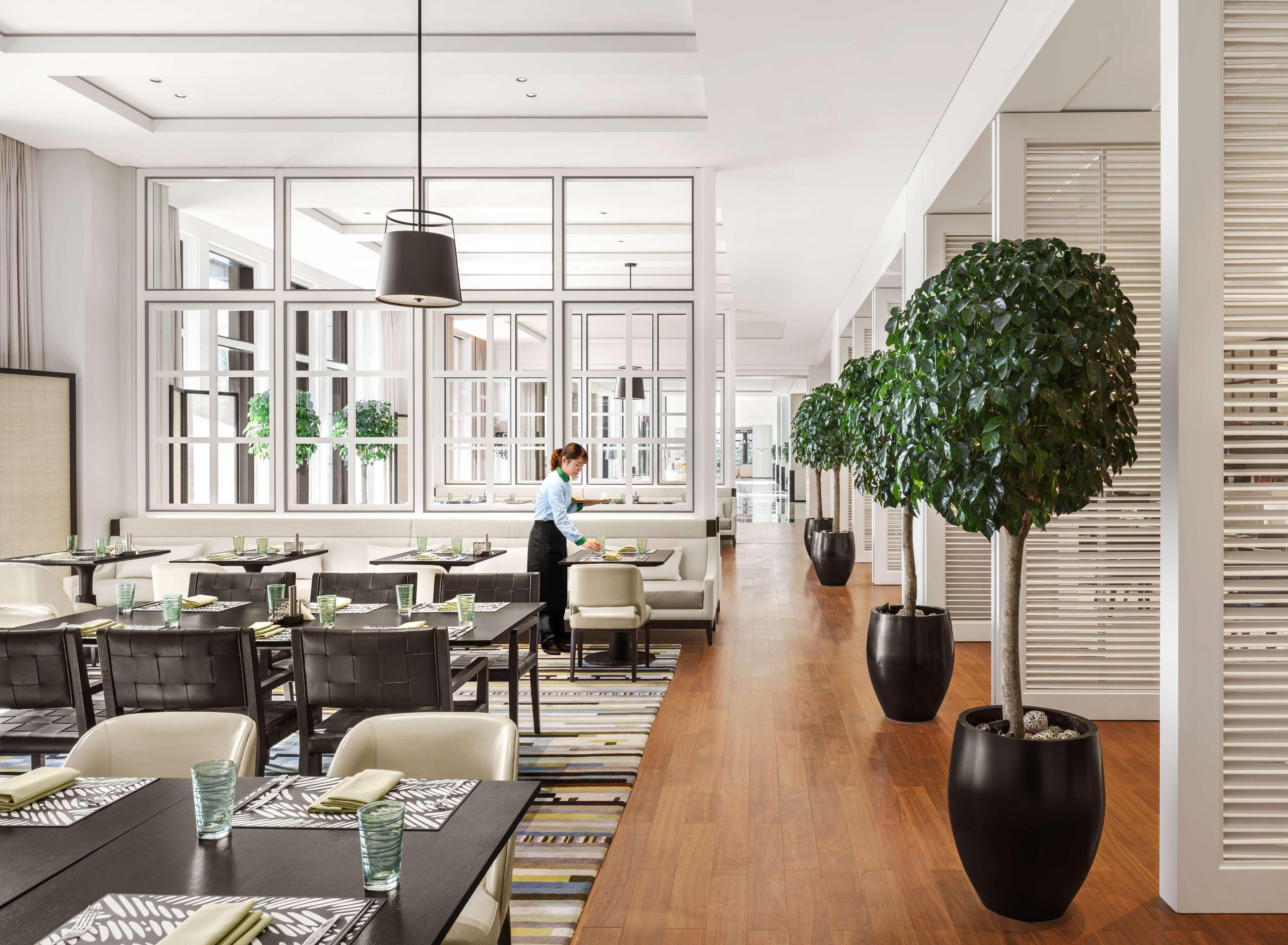 Fairmont Wuhan Bagian luar foto